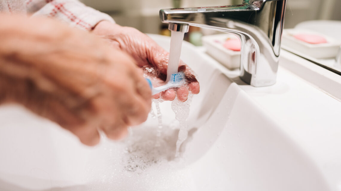 cómo elegir el cepillo de dientes adecuado